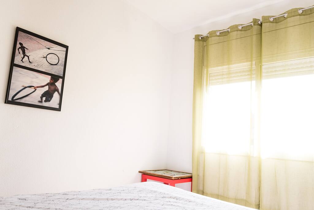 You can feel the sun and see the sky from bed :-)