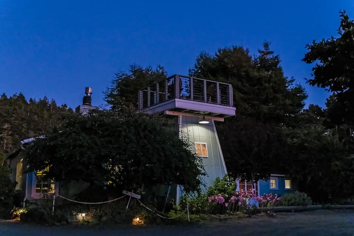 Schoolhouse Creek managed Airbnb listing 1
