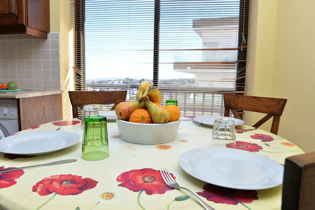 Dining area : Horizon 2 bedrooms