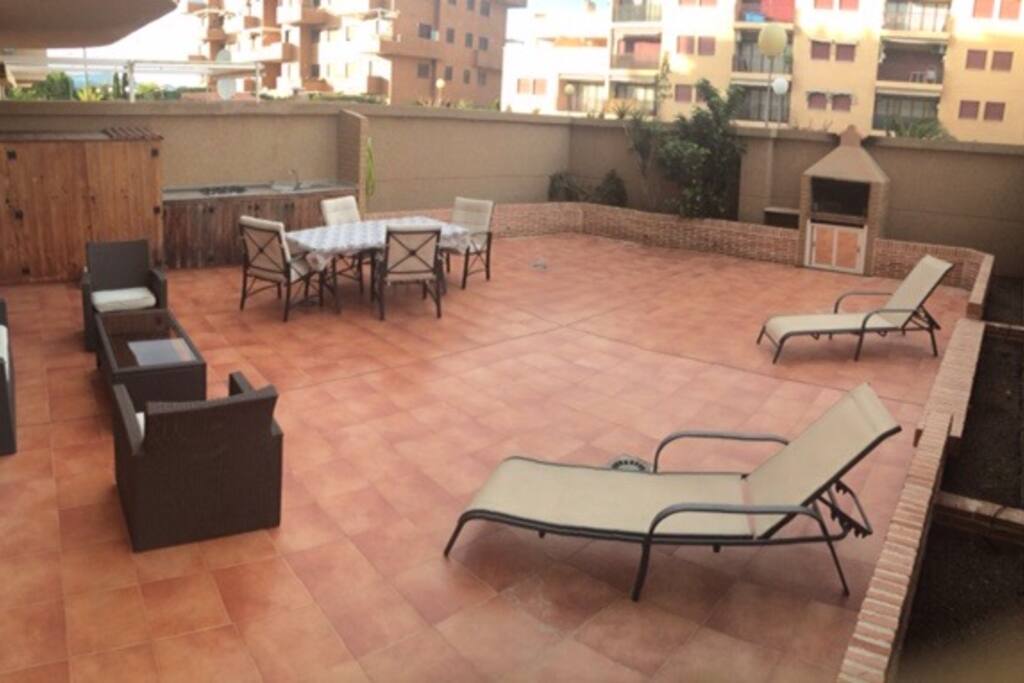 Terraza privativa y exclusiva de este apartamento. ¡Una delicia!