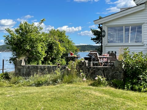 Beautiful house with beach line 45 min from Oslo