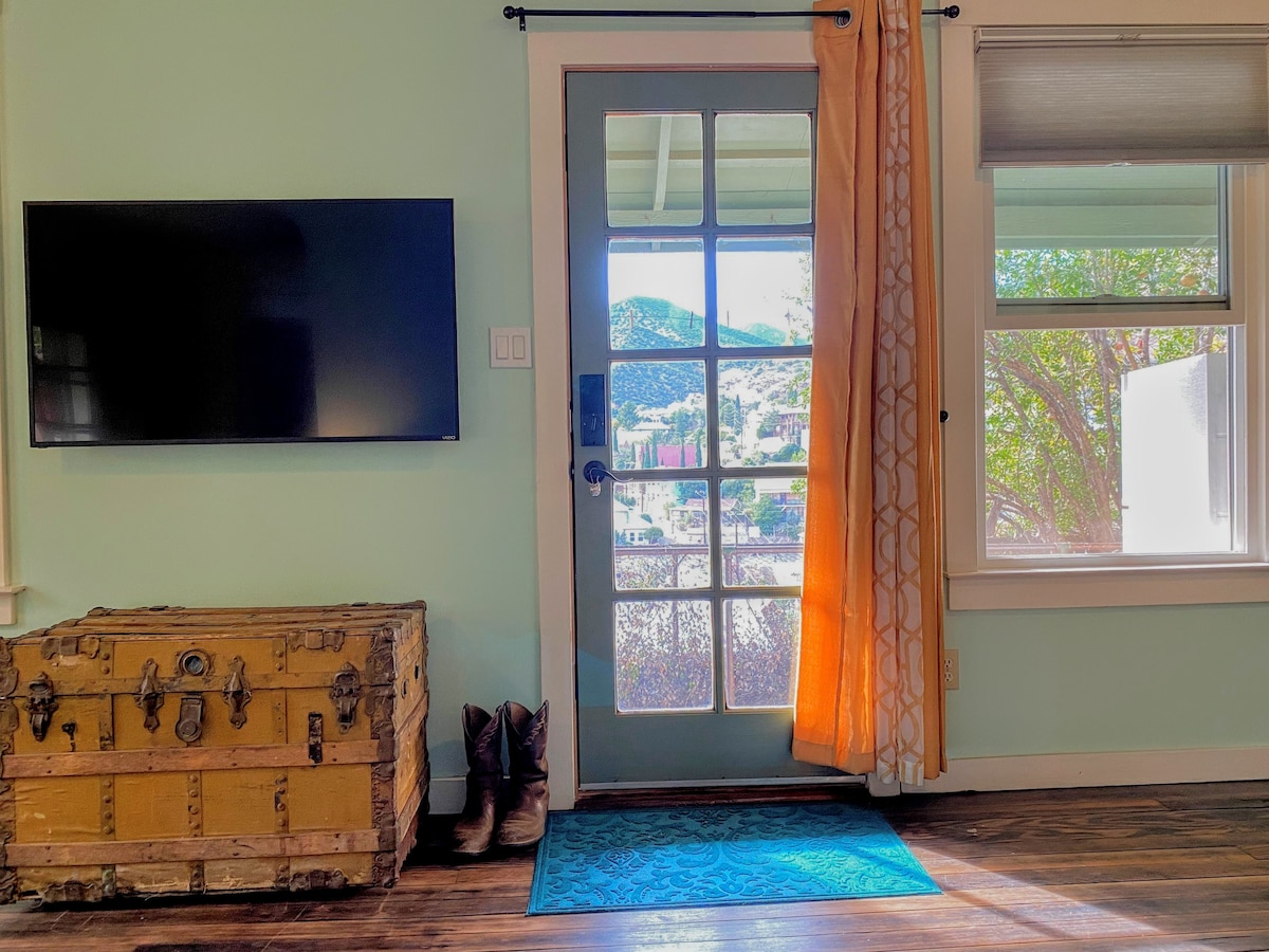 Successful Airbnb property: Spacious Studio "Under The B" in Bisbee in Bisbee