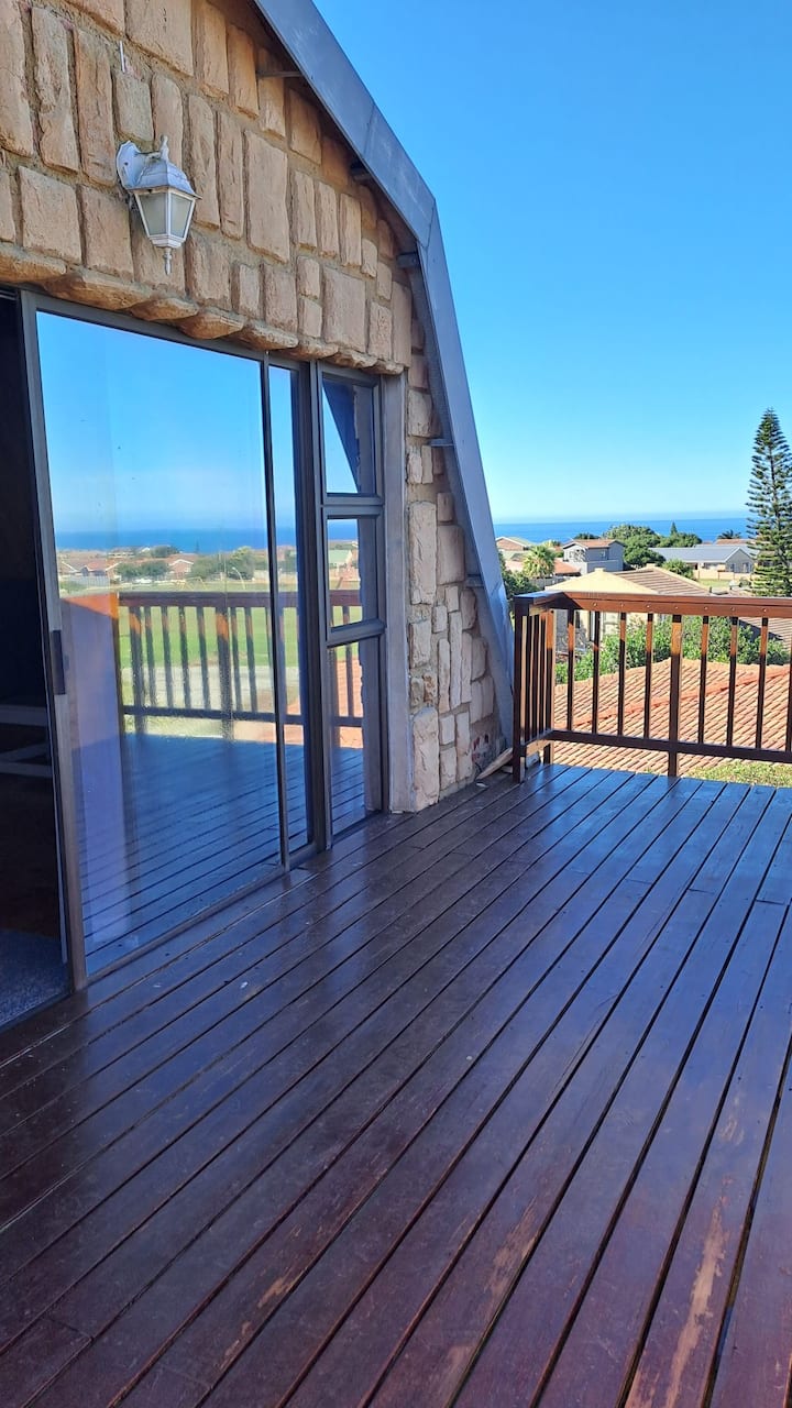 Surf Cabana 3 Bedroom Home - Jeffreys Bay