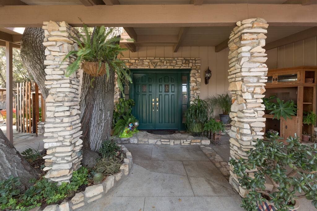 Come on in!