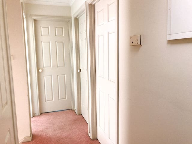 A clean, quiet house; Radford College Bus Station