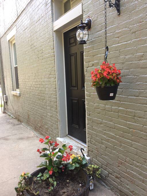 Side door entrance