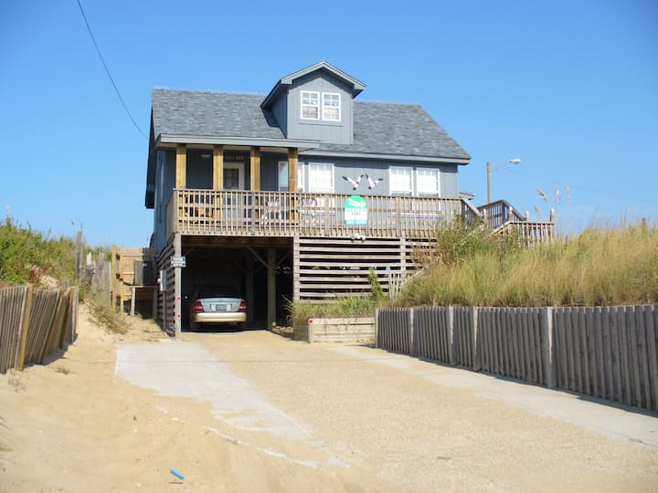 AN OCEANFRONT OASIS IN THE OUTER BANKS! Cottages for Rent in Kill Devil Hills, North Carolina