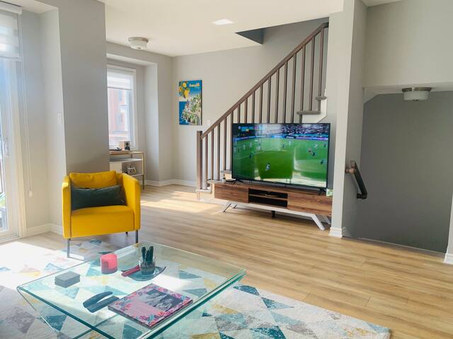 Modern new townhouse close to downtown Ottawa! gallery image 3