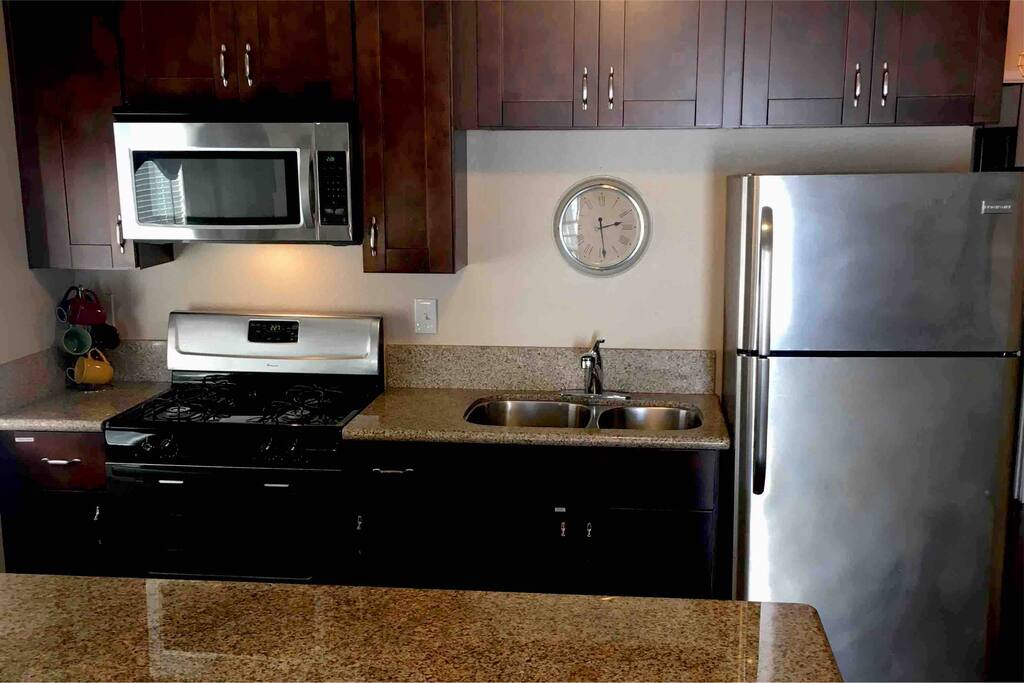 Full Kitchen