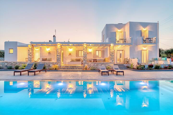 Villa Maya, Ampelas Paros, with salt water pool. gallery image 2