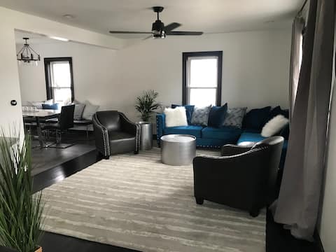 Lush Newly Renovated Home - Downtown Warren Pa