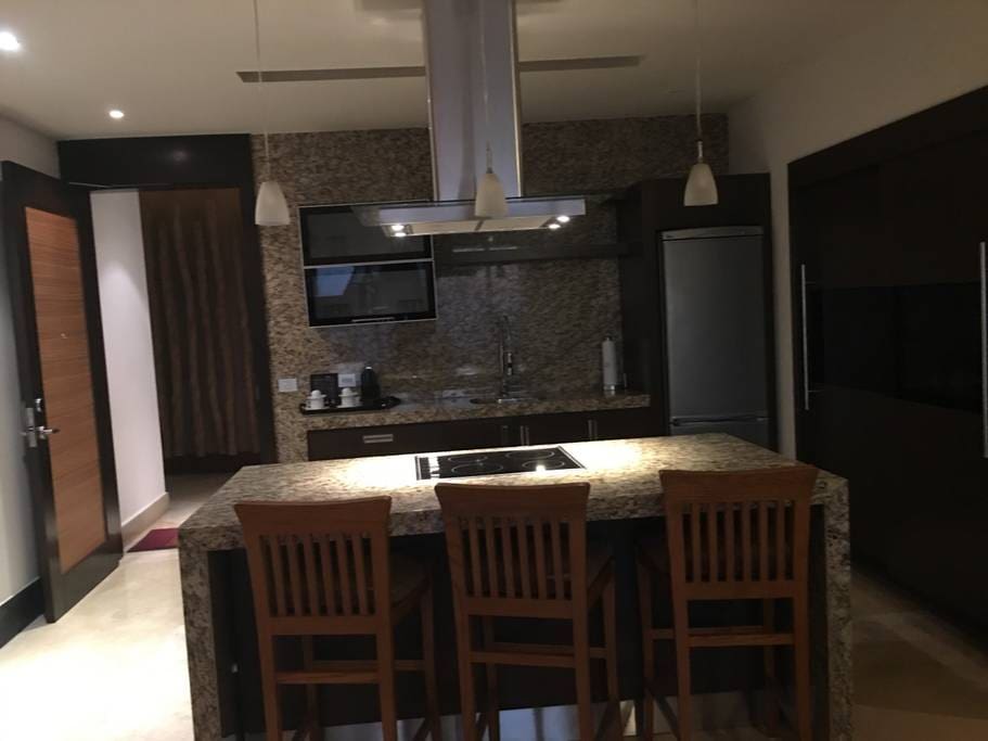 Complete full kitchen