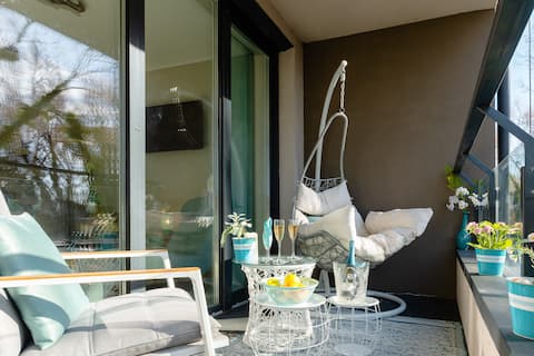 2 bedrooms+living room penthaus, new luxury apartment near the water
