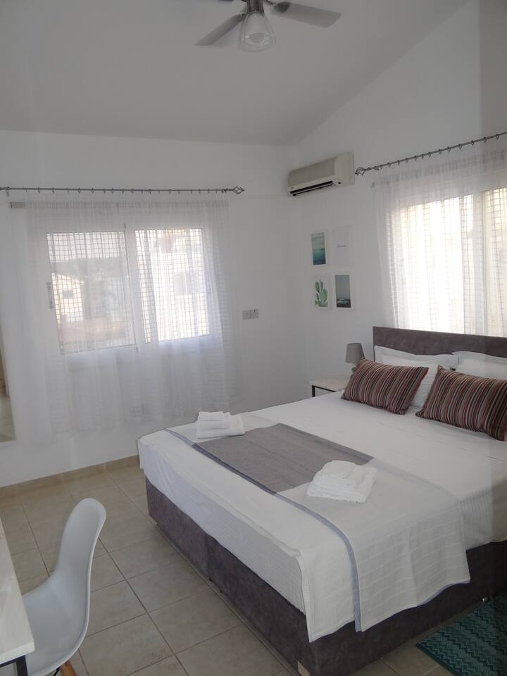 Dormitorio tamaño king en la planta superior n .º 2