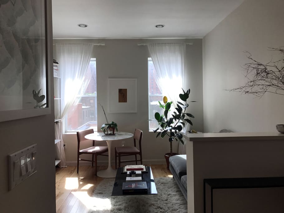 Living Room / Entryway