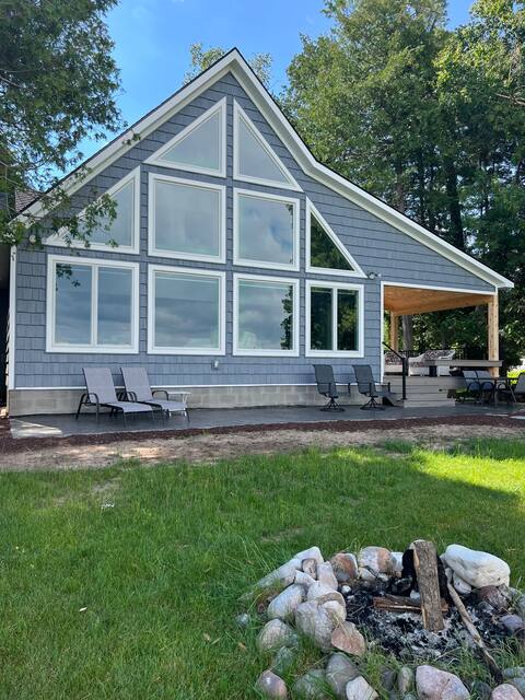 Burt Lake Waterfront Indian River MI. *East side