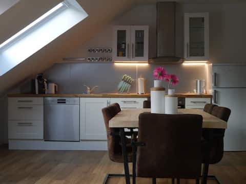 Modern meets nostalgia - new flat in the Gulf