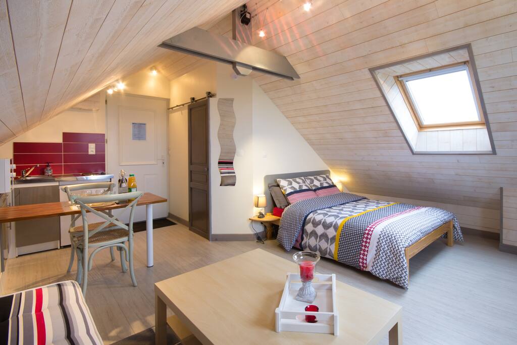 logement neuf à la décoration soignée