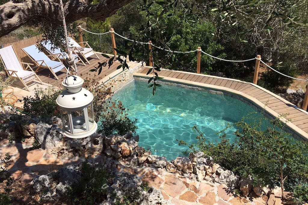 la piscina dall'alto