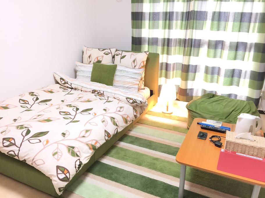 Of course sheets are exchanging every guest.
Bed is a semi-double size.