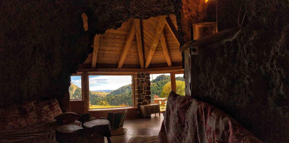 Ferme troglodyte avec une vue splendide