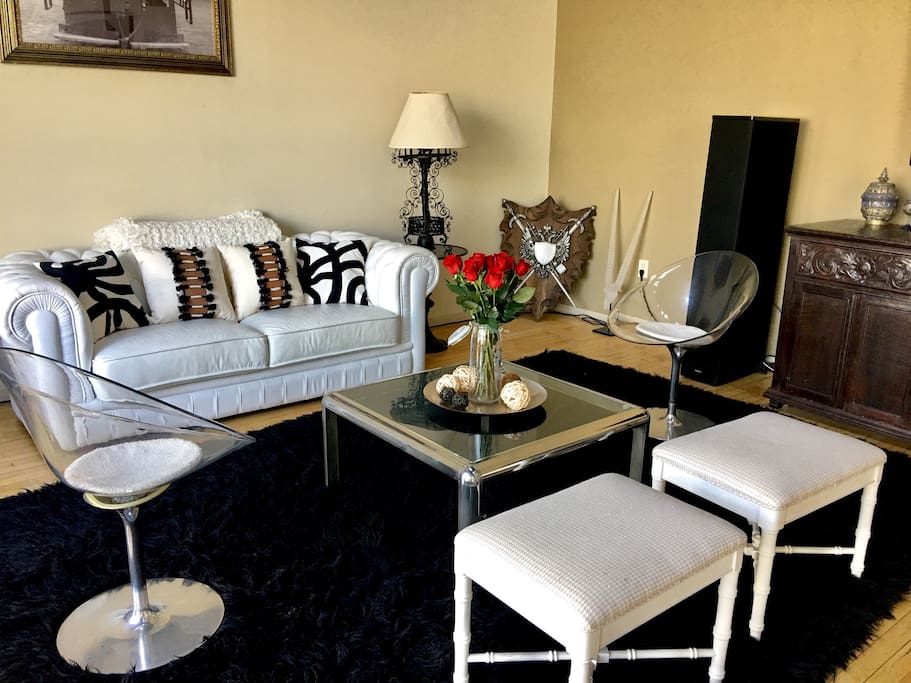 Relax and enjoy Cable and free Wi-Fi in the comfy living room.