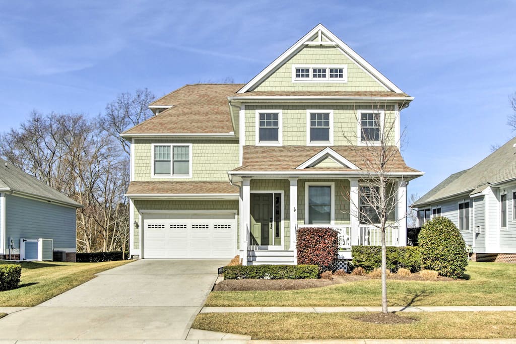 Welcome to your Delaware 4-bedroom, 3.5-bath home-away-from-home!