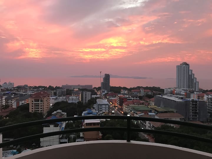 Amazing Sea And Island View With Wow Sunsets - Pattaya