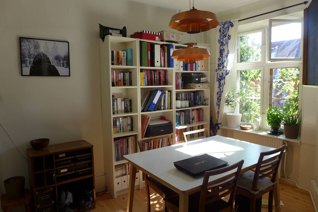 A place to work in the sun or to have dinner. The table can be extended, and there are two extra chairs in the kitchen