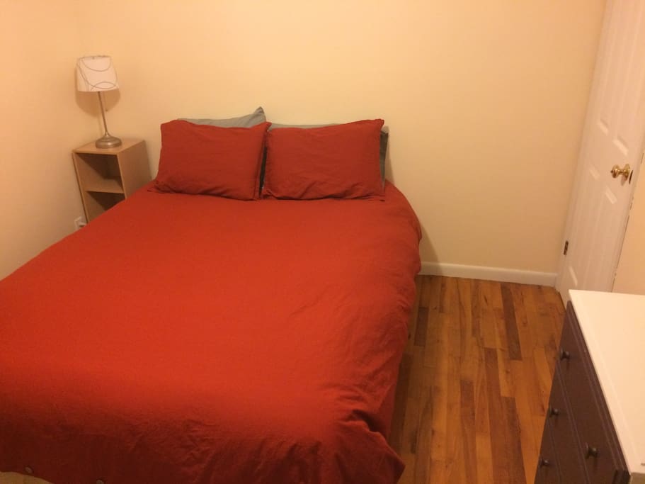 Queen size bed