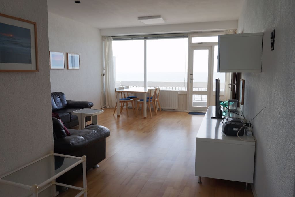 living room / dining room