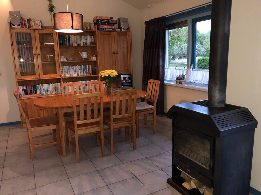 Eethoek met openhaard