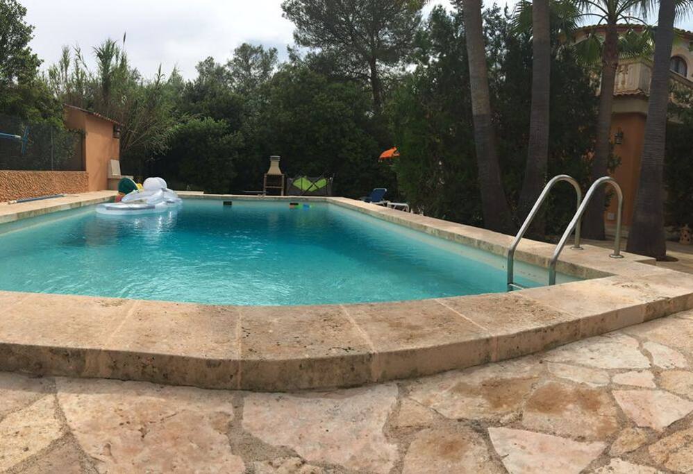 Pool area