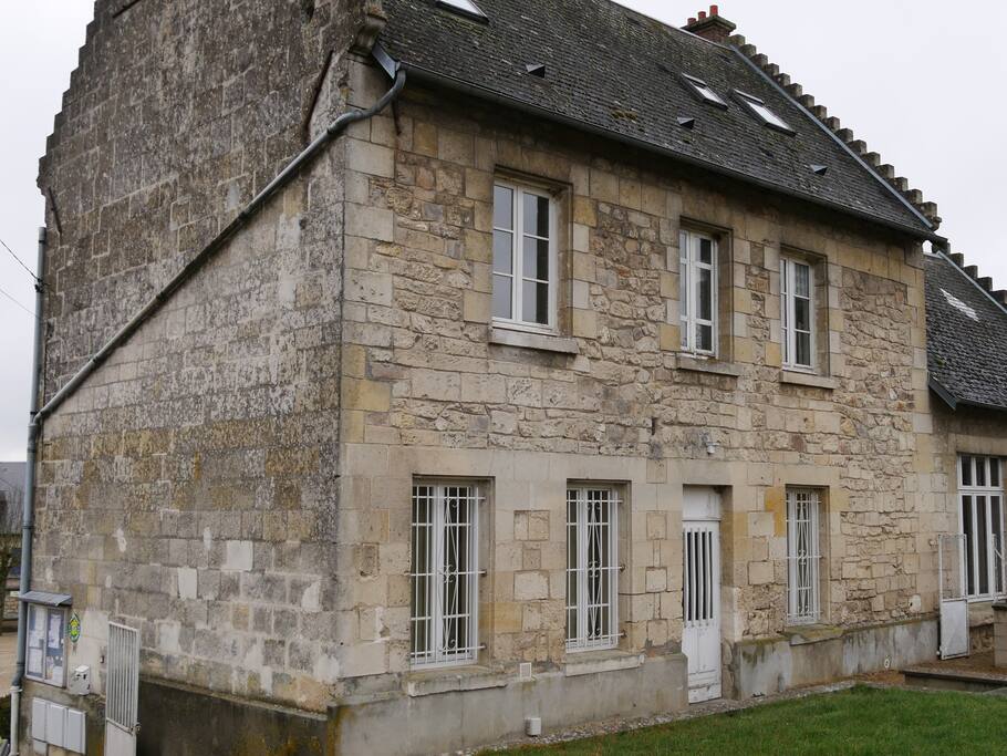 l'arrière du gite qui comprend l'entrée