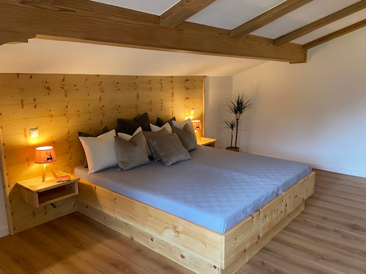 Dhoma e gjumit Zirbe