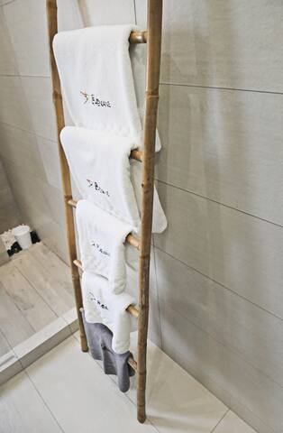 Syntagma square Athenian Green studio gallery image 4