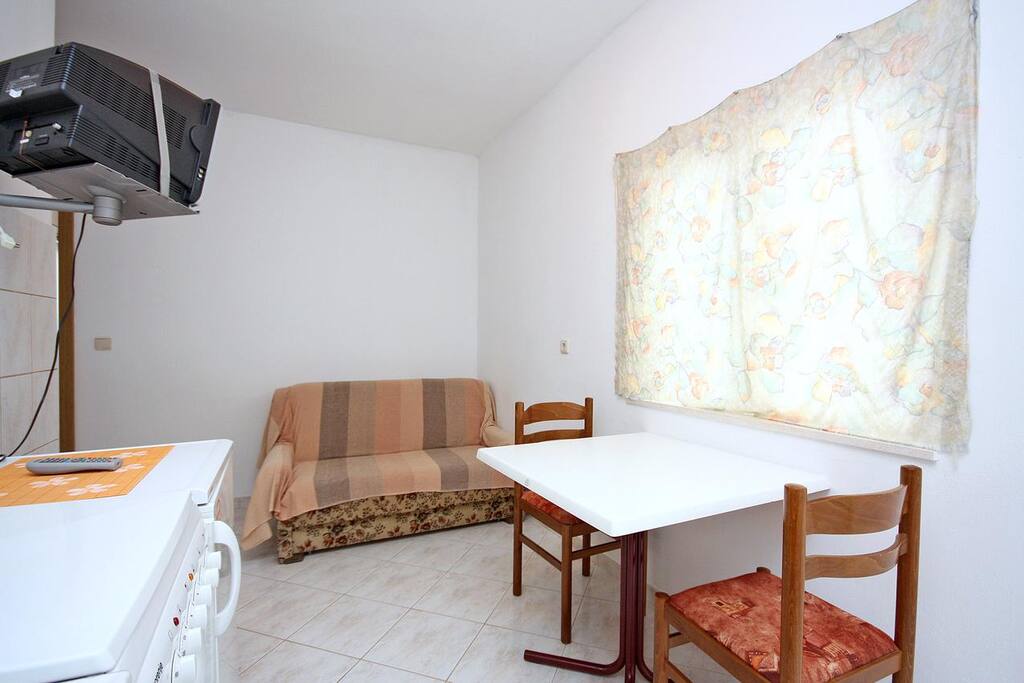 Dining room, Surface: 10 m²