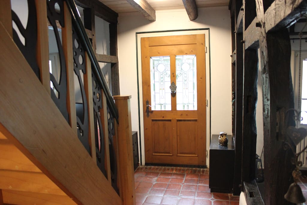 Hauseingang / Treppe