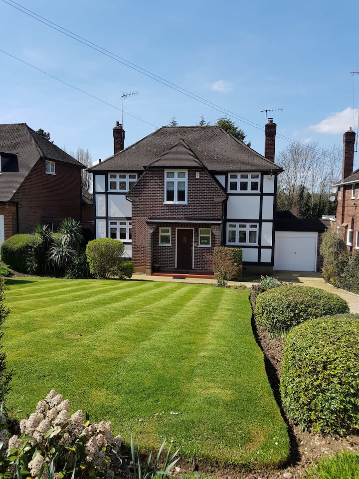 Pine View Northwood (Single Room) Houses for Rent in Northwood, England, United Kingdom Airbnb