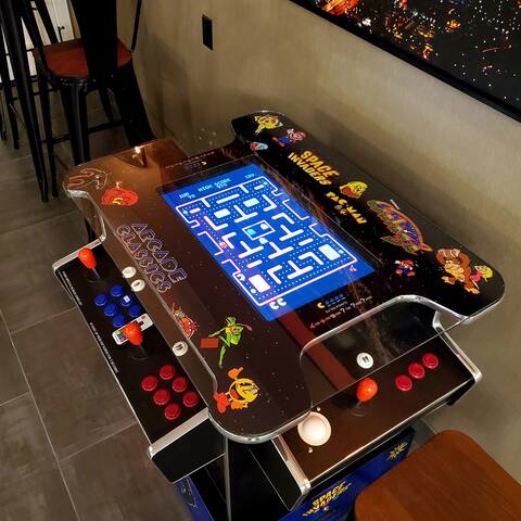 1-of-a-kind Suite✔ Strip View ✔Pool Table✔ Arcade✔ gallery image 5