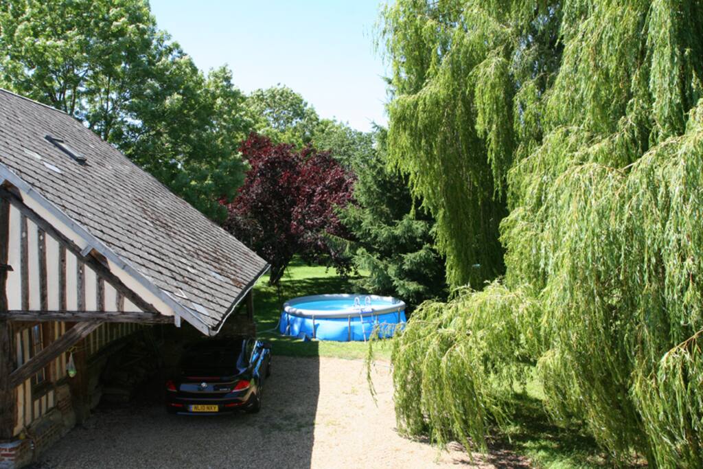 Large inflatable pool for main house