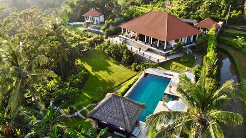 Villa Dewi Sri Lovina-Kayu Putih Bali
