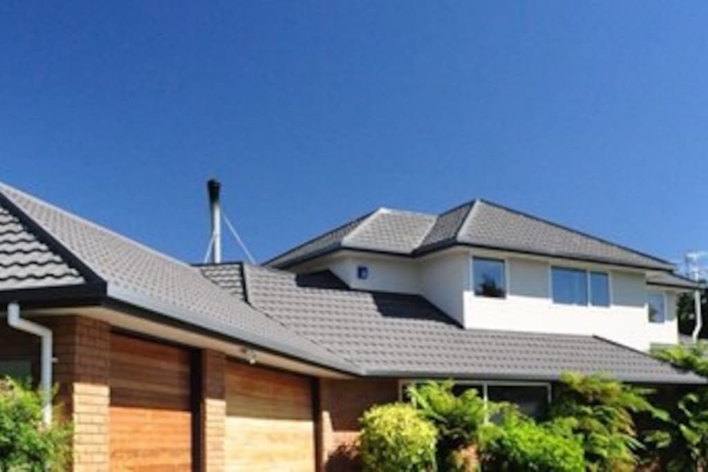 View of house from driveway