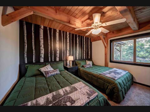 *Sleeps 24 - The Gathering Place at Shasta Lake*