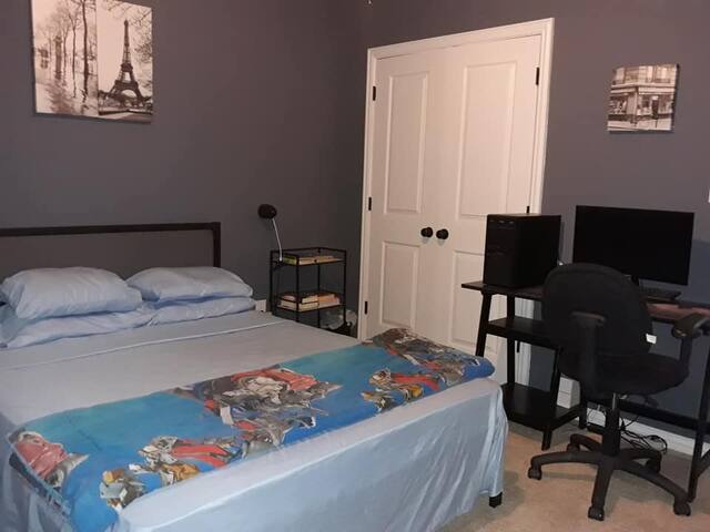 Dark Blue Cozy Privateroom