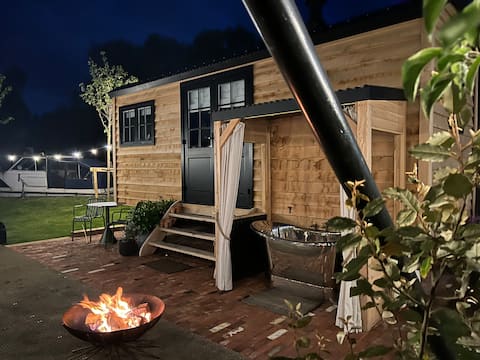 Beautiful Island Hut near Bath with outdoor bath