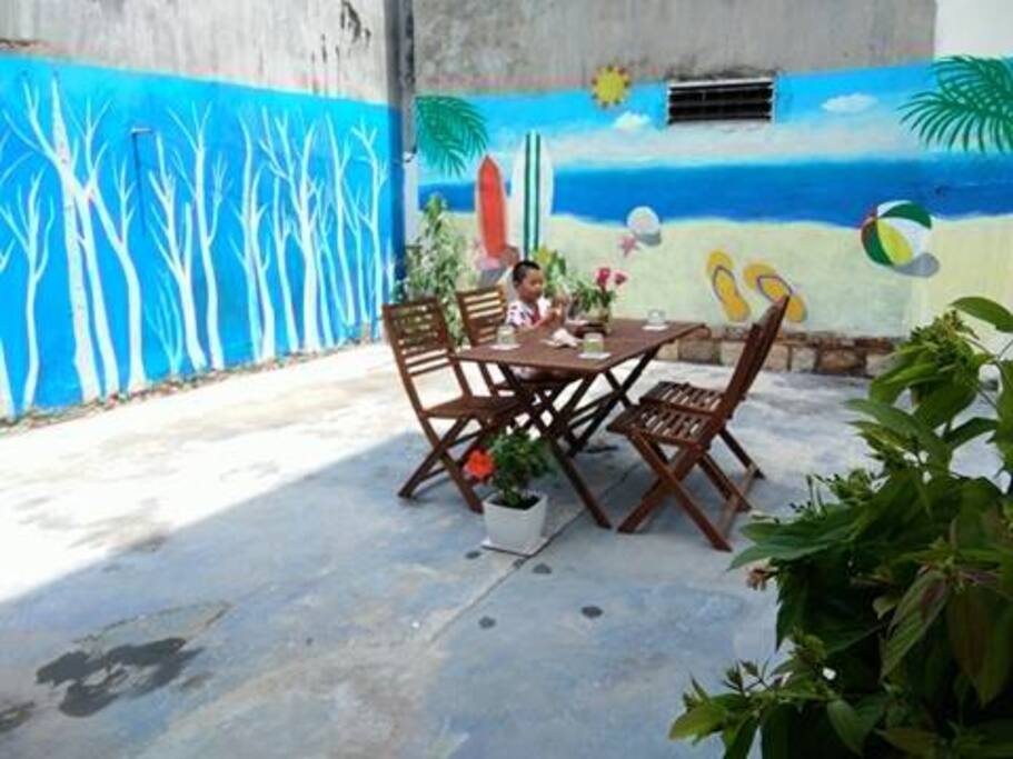 Full view of 30-40 meter square back yard
