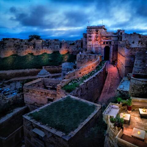 Royal home stay" In Jaisalmer Fort!