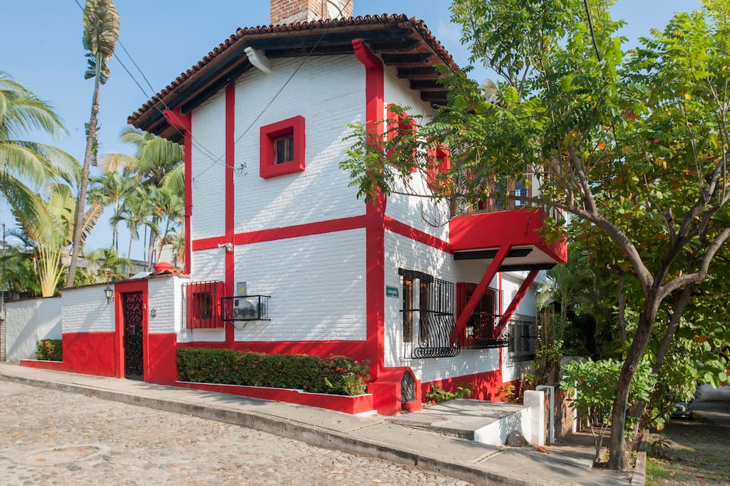 sight of the house from the street