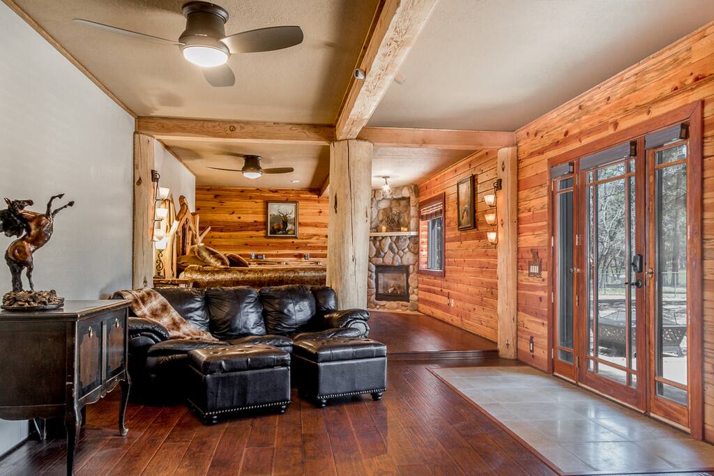 Main Master Bedroom Suite Sitting Area